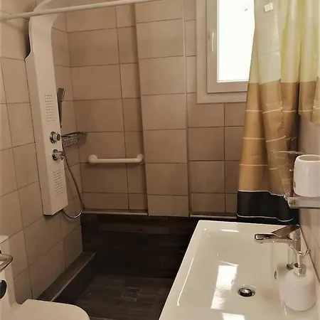 The Rose Apartment Volos Exterior photo